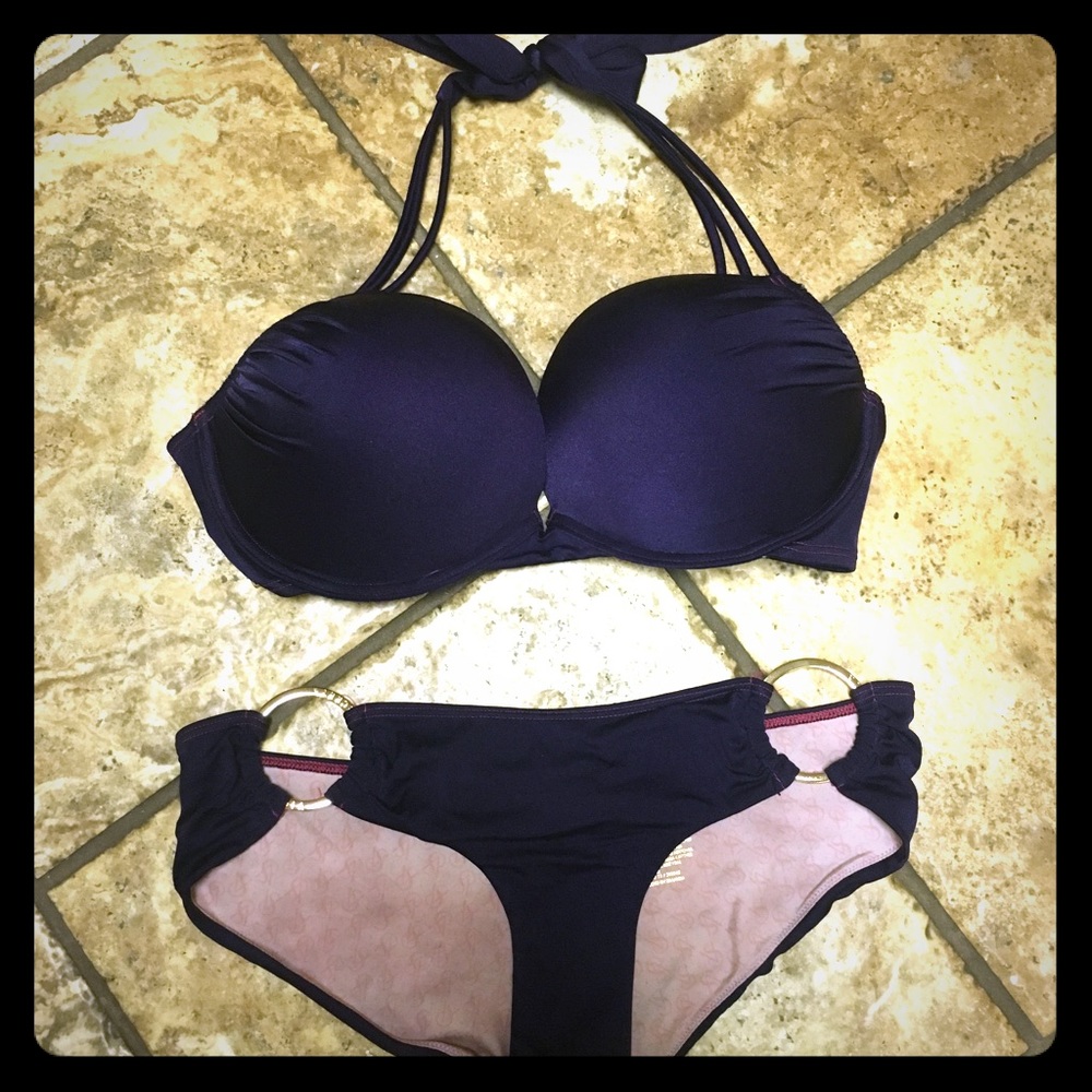 Victoria’s Secret Bombshell Bikini!
